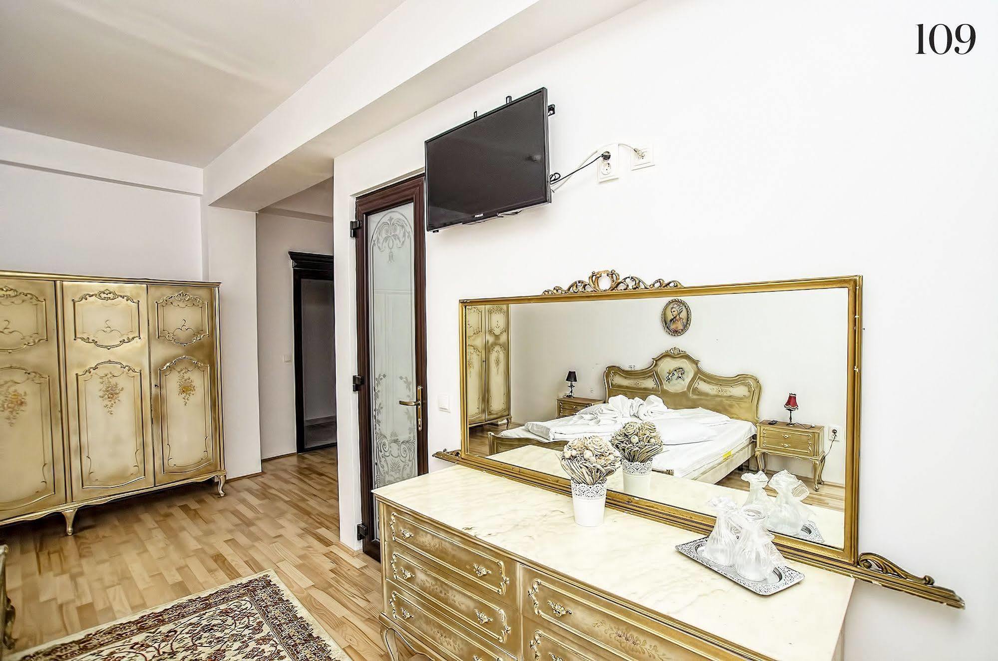 Hotel Coroana Moldovei Slănic-Moldova Extérieur photo